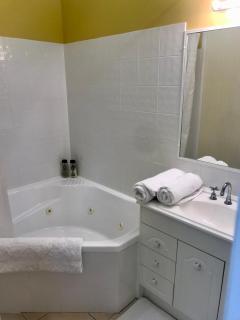 Orange Blossom- Comboyne Mountain Cottages - Comboyne - 3