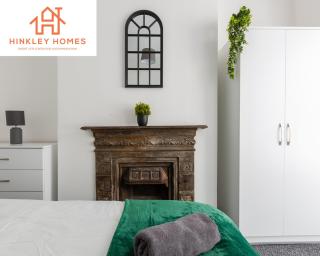 Newly renovated 4bed - Free parking - City Links By Hinkley Homes Short Lets & Serviced Accommodation - Liverpool - 4