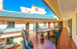 3 Bedroom Beautiful Apartment In Torrox - Torrox - 3