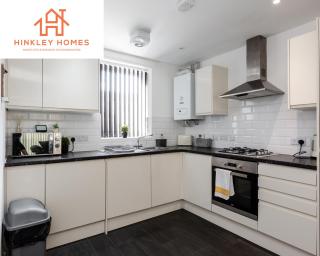 5 Beds - Free Gated Parking - City Centre - By Hinkley Homes Short Lets & Serviced Accommodation - Liverpool - 8