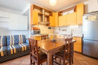 SUITE con 2 Balconi - 6 Guest - Prato - 2