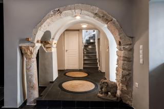 The Hadrian Wall - A Historic Acropolis Villa - 4