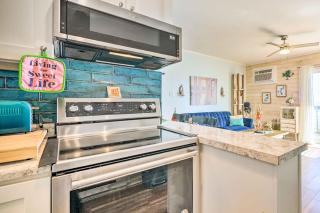 North Topsail Oceanfront Condo with Balcony! - North Topsail Beach - 1