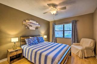 Cozy Condo about 5 Mi to University of Florida! - 3