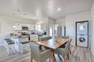 Near Ocean Surfside Beach Gem with Deck and Views! - 9
