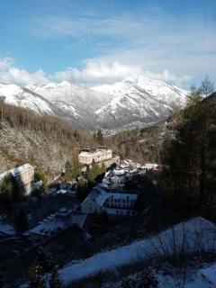 Appartement Lumineux et Rénové dans les Pyrénées - Eaux-Bonnes - 9