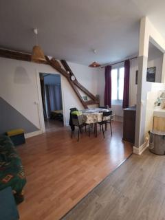 Appartement Lumineux et Rénové dans les Pyrénées - Eaux-Bonnes - 8