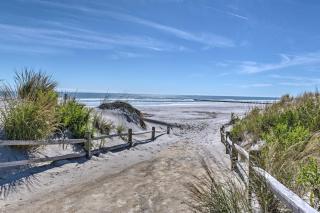 Spacious Wildwood Townhome with Covered Balcony - Wildwood - 8