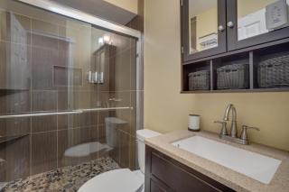 5BD-3BA in the Heart of Dallas wit Pool & Hot Tub - 8