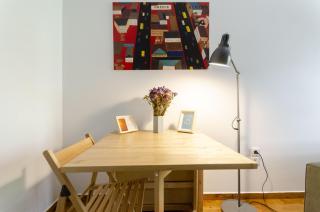 Colourful apartment under the Acropolis - 9