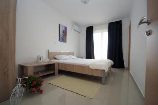 Apartments Vila Anastasia - Budva - 9