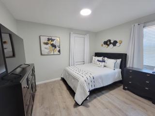 120 Rooms - Hartford - 0