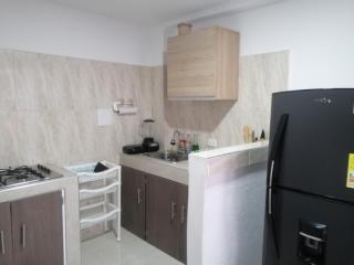 Hermoso Apartaestudio, privado, acogedor, super aseado, excelente ubicación! - 3