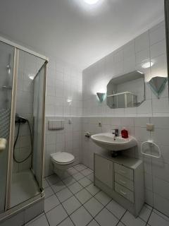 Komplette Wohnung 40 qm mit Garage, Terrasse Niedernhausen - Niedernhausen - 5