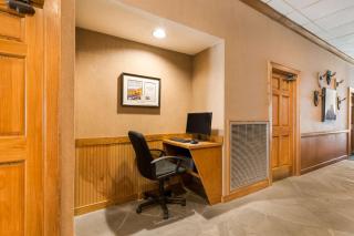Best Western Mountain Lodge At Banner Elk - 2