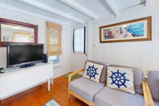 Canary Cottage - Oak Bluffs - 7