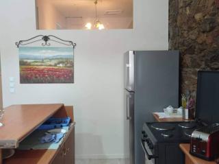 The -300 -a centrally located heritage home - Sparta - 4