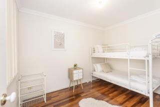 Mt Hawthorn Family Home - EXECUTIVE ESCAPES - Perth - 4