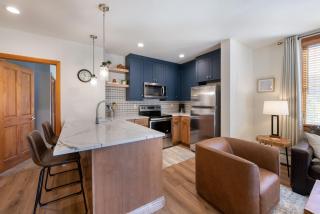 Zephyr Mountain Lodge Premium-Rated 2416 - 1
