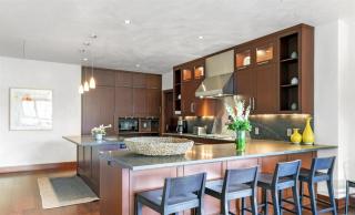Platinum Vail Solaris 3 Bedroom Vacation Rental Set At The Base Of The Mountain Just Steps From The Gondola - Vail - 6
