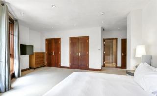 Platinum Vail Solaris 3 Bedroom Vacation Rental Set At The Base Of The Mountain Just Steps From The Gondola - Vail - 1