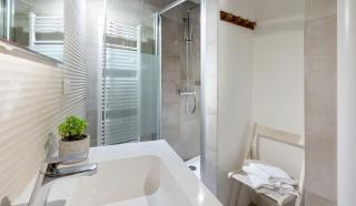 Villa Emmeline fronte mare 5 camere 6 bagni infinity pool WiFi per 12 persone - 3
