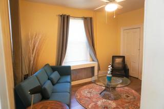 Lincoln Manor - Newly Renovated, 1mile from PHL Airport and Sports Stadiums - 2