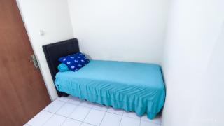 Lily Room at Apartment Cibubur Village - 3
