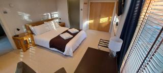 South House - Winchester - 7