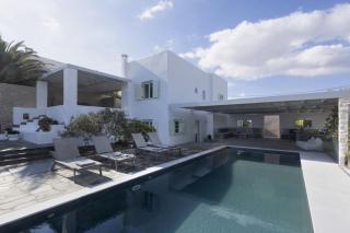 Stunning Beachfront 3BR Villa that has it ALL! - Ambelas - 0