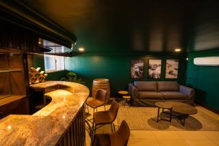 Deja Blue Beachfront Villa, Newly renovated - 3