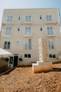 Townhouse17 Boutique Bed & Breakfast - 5