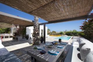 Villa Aphrodite · Elegant villa, sea views, designer renovation - Ambelas - 8