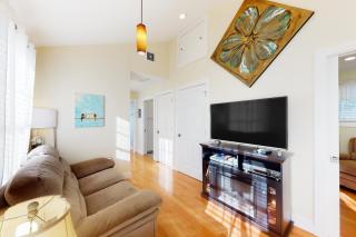 Eastwind Elegance - 8