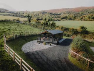 Briarfield Farm Stays - Uisce Cabin - Glenarm - 9