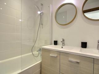 Superbe appt rénové 3 pièces au pied des pistes, balcon sud, 8 pers, près commerces - FR-1-455-36 - 2