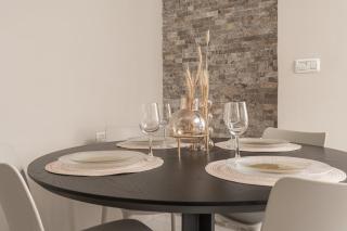 Renovated 2 BR with 2 BTH front Mamilla Mall - 3