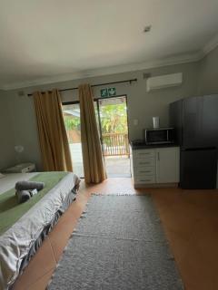 Guest house on Gillian Unit 3 - Ballito - 8