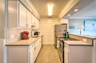 Bright Carolina Beach Condo - Walk to Shore! - Carolina Beach - 9