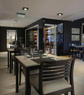 Pinares Panorama Suites, Spa & Convention Center - Villa Carlos Paz - 3