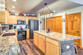 Pinetop Retreat with Fire Pit and Game Room! - Indian Pine - 7