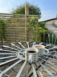 Sunny Luxurious 2 bedroom Holiday cottage - 2