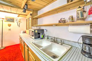 Large Lowell Apartment Sun View Ranch 324 - 6