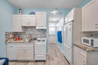 Picturesque Waterfront Studio - Clearwater Beach - 7