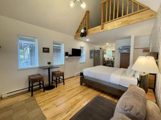 Cozy Cabin Centrally Located Close To Walking Trails And Beaches! - Ucluelet - 6
