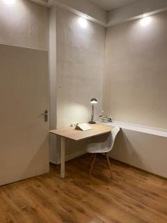 Family Apartment near Kadriorg Swan Pond - 4