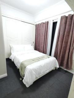 Comfort room - Manila - 9