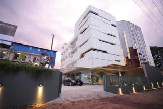 HILUX COURTYARD - 3
