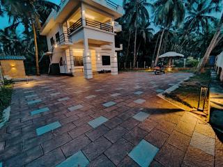 Corniche Beach Resort - Mulappilangād - 4