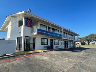 Motel 6 Denton, TX - UNT - Denton - 0
